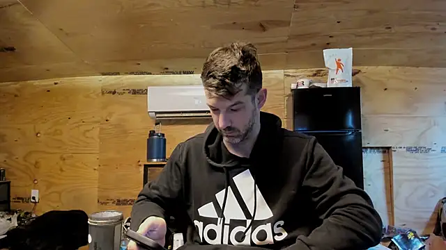 Kenny Kyle online show from December 2, 2025, 2:52 pm