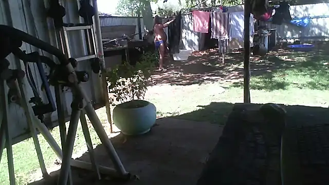 herbie010666 online show from December 3, 2025, 4:57 am