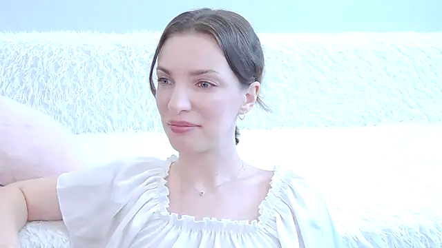 Snapshot of Beauty_Alex chatting on June 21, 2026, 2:39 am Beauty Alex online show from June 21, 2026, 2:39 am