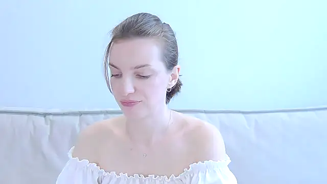 Snapshot of Beauty_Alex chatting on July 8, 2026, 2:46 am Beauty Alex online show from July 8, 2026, 2:46 am