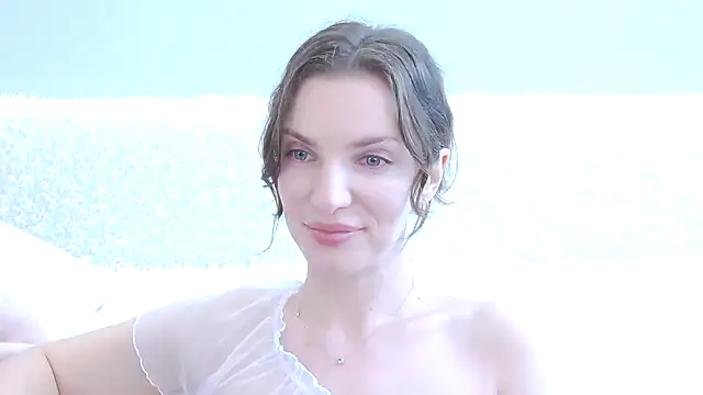Snapshot of Beauty_Alex chatting on June 25, 2026, 5:12 am Beauty Alex online show from June 25, 2026, 5:12 am