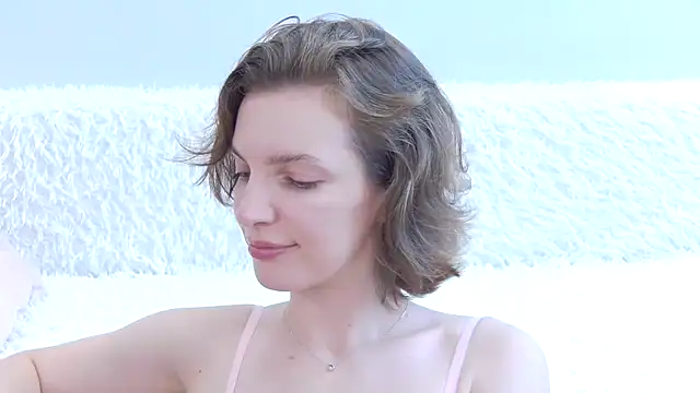 Snapshot of Beauty_Alex chatting on June 10, 2026, 2:02 am Beauty Alex online show from June 10, 2026, 2:02 am