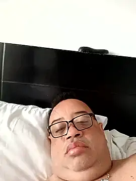 djtomxxx2777 online show from January 5, 2026, 9:07 pm