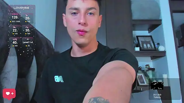 Snapshot of I_Gabriel chatting on March 12, 2025, 10:50 pm I Gabriel online show from March 12, 2025, 10:50 pm