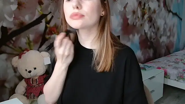 Snapshot of ConnieDaw chatting on December 10, 2024, 5:50 am ConnieDaw online show from December 10, 2024, 5:50 am