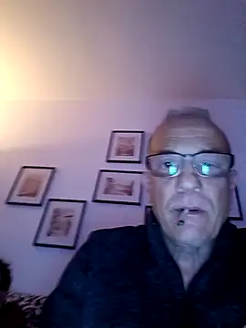 Snapshot of Sborrone65 chatting on February 3, 2026, 2:00 am Sborrone65 online show from February 3, 2026, 2:00 am