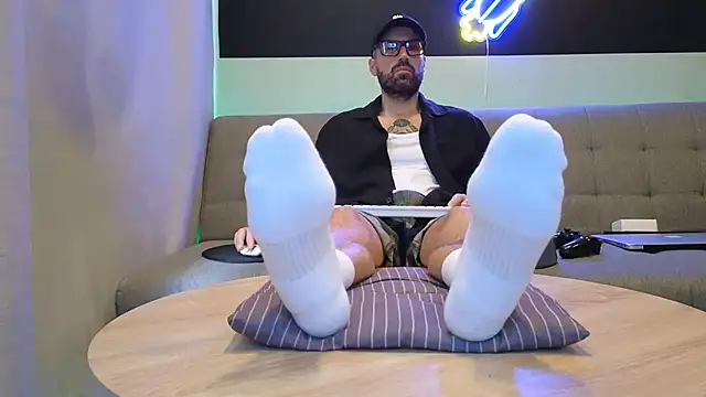 MattxFeet online show from September 9, 2025, 2:15 pm