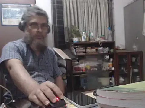 Snapshot of HOW70 chatting on February 11, 2025, 8:10 pm HOW70 online show from February 11, 2025, 8:10 pm