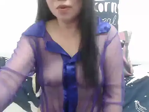 stacie iris online show from September 29, 2025, 6:20 am