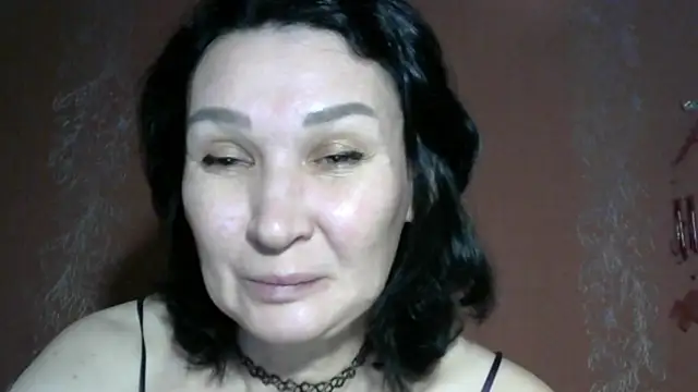 PrettyAndWild online show from October 30, 2025, 3:31 pm