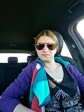 Geile-Luna online show from April 7, 2026, 2:52 pm