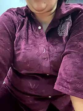 Snapshot of Preet_Kaur_69 chatting on November 15, 2025, 6:01 pm Preet Kaur 69 online show from November 15, 2025, 6:01 pm