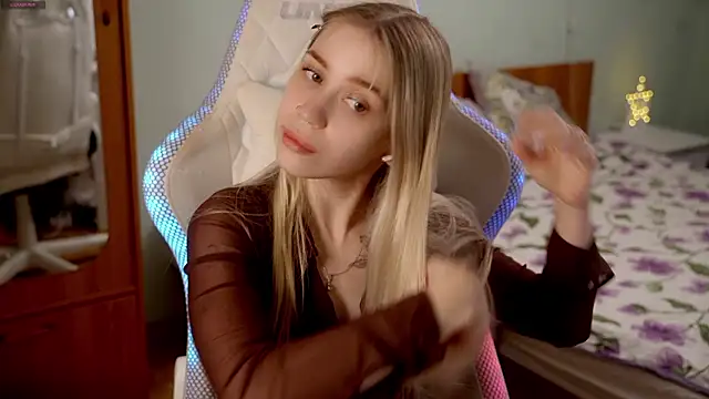 ho1yho1e online show from March 17, 2026, 7:28 pm