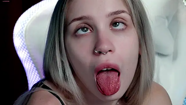 ho1yho1e online show from November 9, 2025, 6:56 pm