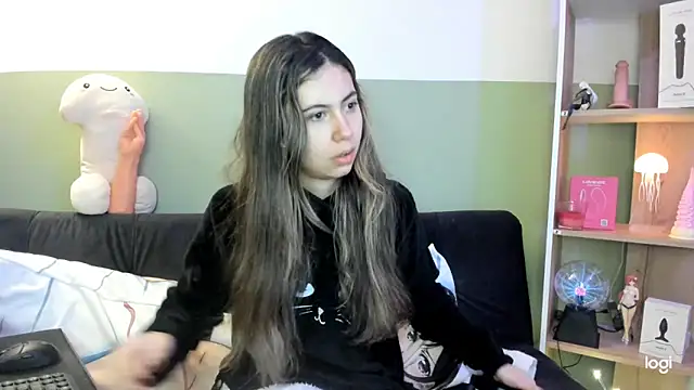 Snapshot of lilly_sweett chatting on February 14, 2026, 2:01 am lilly sweett online show from February 14, 2026, 2:01 am