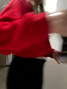 Snapshot of lilly_sweett chatting on January 17, 2026, 12:26 am lilly sweett online show from January 17, 2026, 12:26 am