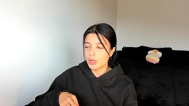 AneeSmith online show from March 18, 2025, 8:59 pm