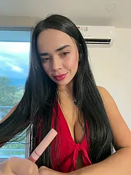 Snapshot of GeorginaJones chatting on July 7, 2026, 8:45 pm GeorginaJones online show from July 7, 2026, 8:45 pm