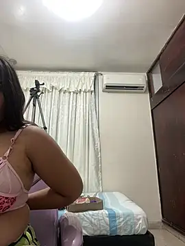 Lia sexx online show from February 4, 2026, 12:22 pm