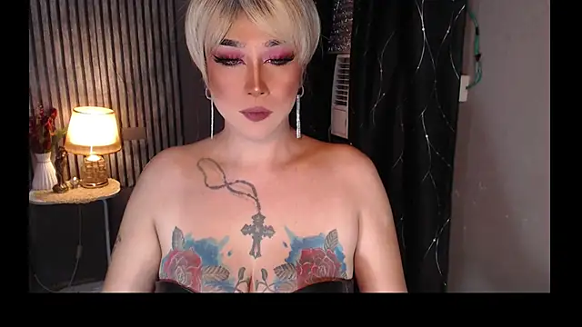 Snapshot of Transdomts4u chatting on November 29, 2025, 3:01 pm Transdomts4u online show from November 29, 2025, 3:01 pm