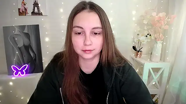 SweetPrincess  online show from April 15, 2026, 5:35 am