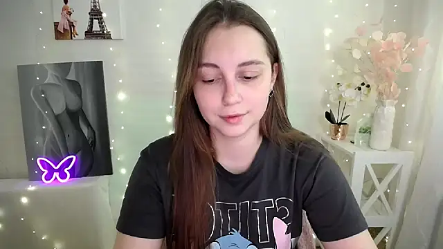 Snapshot of SweetPrincess_ chatting on May 6, 2026, 5:33 am SweetPrincess online show from May 6, 2026, 5:33 am