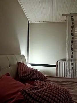 Snapshot of TamaraSavage chatting on March 4, 2025, 9:29 am TamaraSavage online show from March 4, 2025, 9:29 am