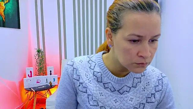 Snapshot of Britney_taylor_ chatting on December 4, 2025, 5:23 pm Britney taylor online show from December 4, 2025, 5:23 pm