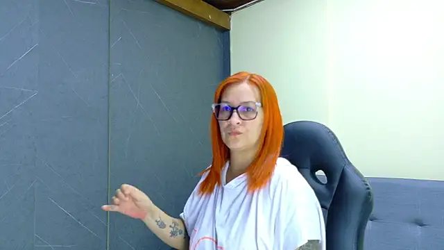 Britney taylor  online show from March 17, 2026, 8:12 pm