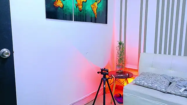 Snapshot of Britney_taylor_ chatting on December 5, 2025, 5:28 am Britney taylor online show from December 5, 2025, 5:28 am