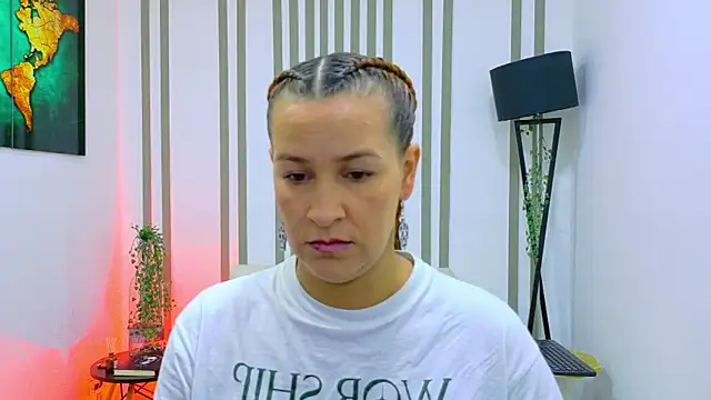 Snapshot of Britney_taylor_ chatting on November 20, 2025, 6:30 pm Britney taylor online show from November 20, 2025, 6:30 pm