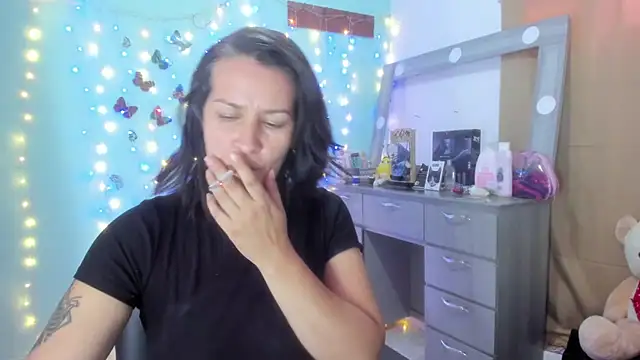 Snapshot of Britney_taylor_ chatting on February 19, 2025, 3:49 pm Britney taylor online show from February 19, 2025, 3:49 pm