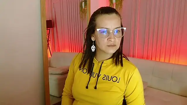 Snapshot of Britney_taylor_ chatting on March 22, 2025, 6:25 pm Britney taylor online show from March 22, 2025, 6:25 pm