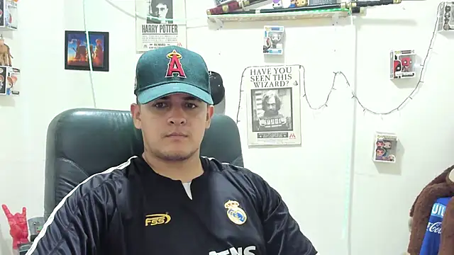 ney 22 online show from November 8, 2025, 1:31 am