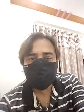 sunnyrockindia online show from November 15, 2025, 4:11 pm