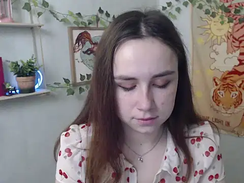 Snapshot of VeryVeryVeryShy_ chatting on April 8, 2026, 5:42 am VeryVeryVeryShy online show from April 8, 2026, 5:42 am