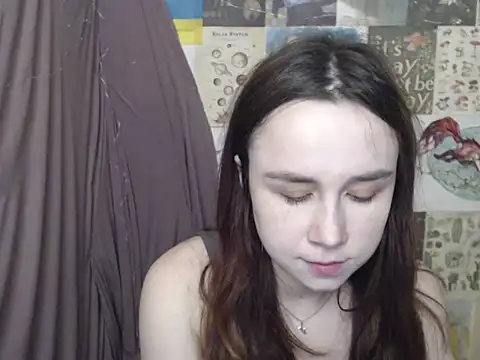 Snapshot of VeryVeryVeryShy_ chatting on March 14, 2026, 6:52 am VeryVeryVeryShy online show from March 14, 2026, 6:52 am
