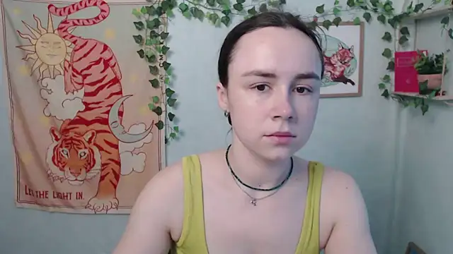 VeryVeryVeryShy  online show from July 3, 2026, 5:36 am