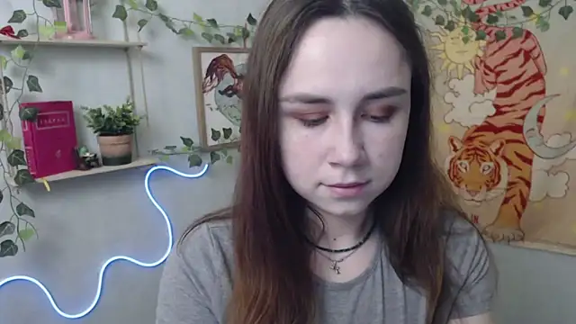 Snapshot of VeryVeryVeryShy_ chatting on April 11, 2026, 5:37 am VeryVeryVeryShy online show from April 11, 2026, 5:37 am