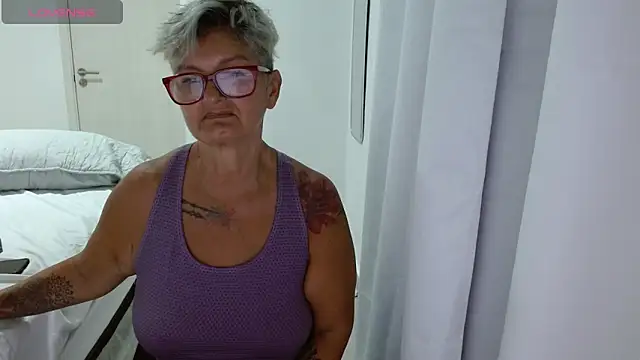 Snapshot of bety-cum2 chatting on May 25, 2026, 5:00 pm bety-cum2 online show from May 25, 2026, 5:00 pm