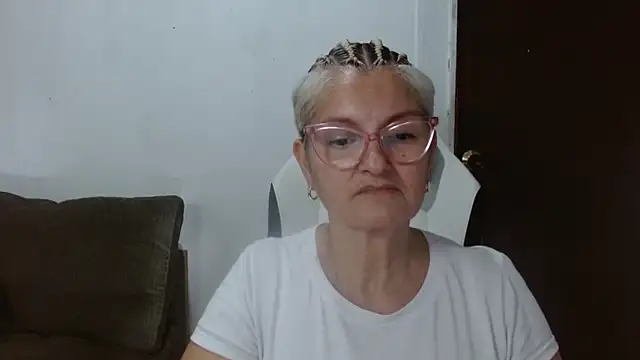 bety-cum2 online show from February 10, 2026, 12:09 am