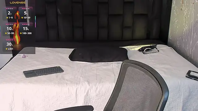 Snapshot of AndyWiilliams chatting on November 4, 2025, 9:51 pm AndyWiilliams online show from November 4, 2025, 9:51 pm