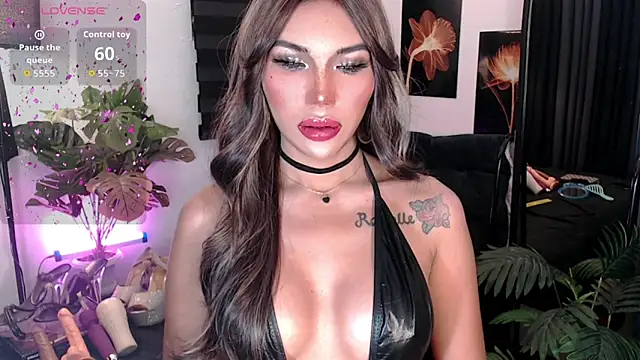 Snapshot of Your_Sex_EnchantressXx chatting on February 1, 2026, 10:46 am Your Sex EnchantressXx online show from February 1, 2026, 10:46 am