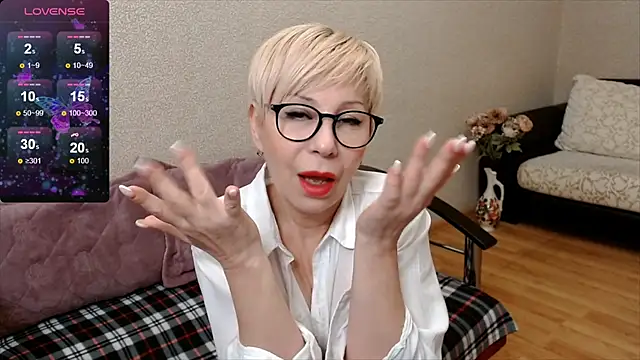 Snapshot of HotEva47 chatting on February 7, 2025, 7:29 am HotEva47 online show from February 7, 2025, 7:29 am