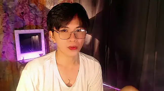 Snapshot of Sexy_Handsome_Drex chatting on January 28, 2025, 8:36 am Sexy Handsome Drex online show from January 28, 2025, 8:36 am