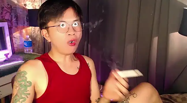 Snapshot of Sexy_Handsome_Drex chatting on February 20, 2025, 8:39 am Sexy Handsome Drex online show from February 20, 2025, 8:39 am