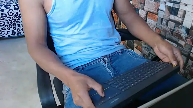 Snapshot of sexatlexx chatting on October 16, 2025, 2:36 pm sexatlexx online show from October 16, 2025, 2:36 pm