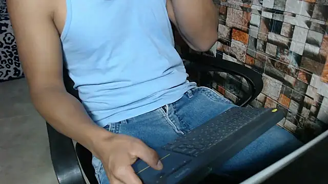 Snapshot of sexatlexx chatting on October 18, 2025, 1:40 am sexatlexx online show from October 18, 2025, 1:40 am