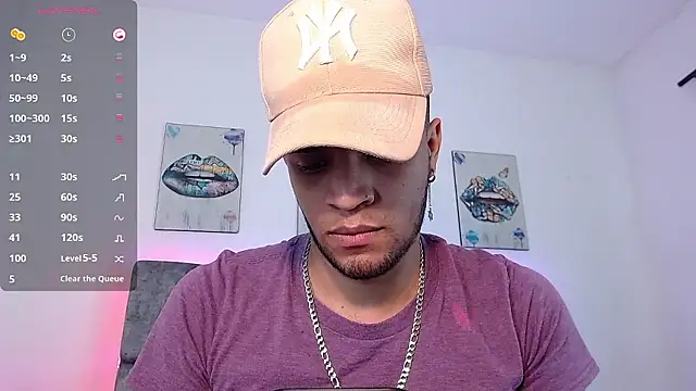 Snapshot of Bigcock_21cm_ chatting on December 5, 2024, 8:17 pm Bigcock 21cm  online show from December 5, 2024, 8:17 pm