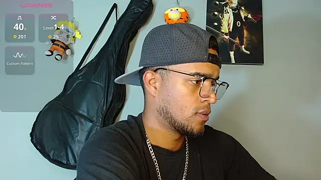 Snapshot of Bigcock_21cm_ chatting on November 25, 2025, 8:20 pm Bigcock 21cm online show from November 25, 2025, 8:20 pm